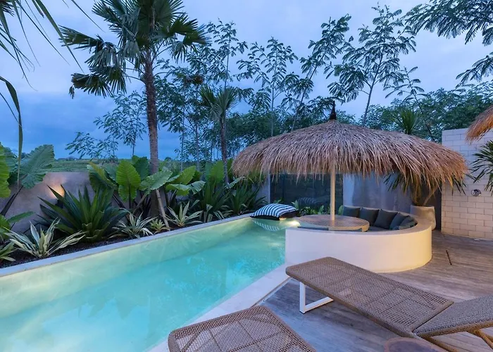 Aluna 3br In Parerenan,