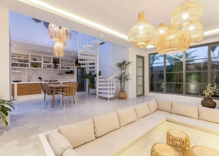 Villa Aluna 3br In Parerenan, *