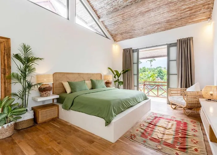 Villa Aluna 3br In Parerenan, *